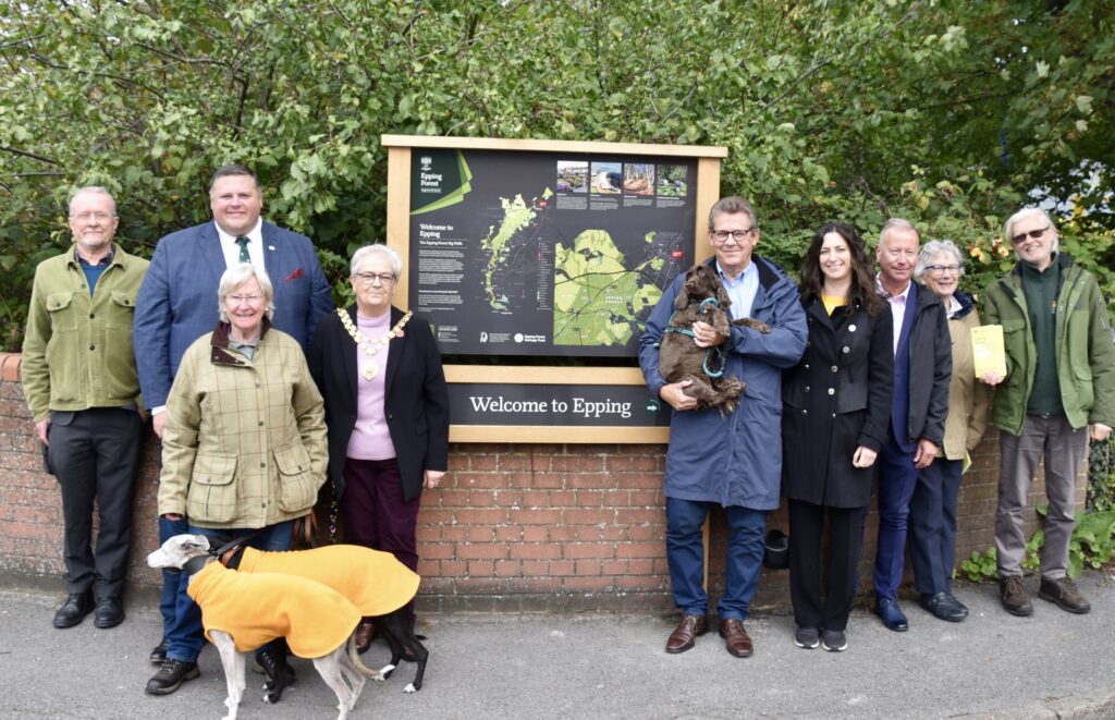 New signage from Epping and Loughton tube stations to Epping Forest installed