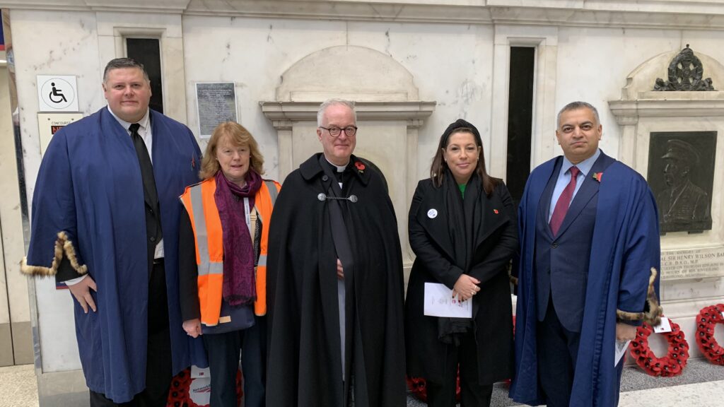 Bishopsgate: Remembrance Service – Liverpool Street Station