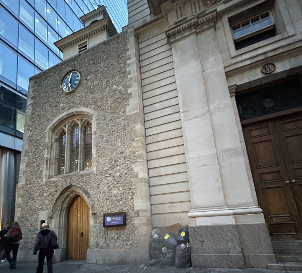 Bishopsgate: Flytipping at St Ethelburgas